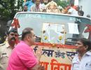 PIX: Randhir, Rishi, Rajiv at the RK studio Ganpati visarjan