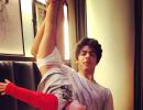 Shah Rukh enjoys Aryan's antics with AbRam!