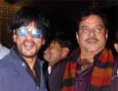 PIX: Shah Rukh, Shatrughan Sinha return from New Year holiday!