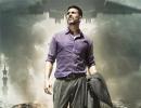 Airlift Review: Akshay is impressive