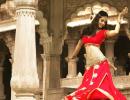 How to dress like Bollywood this Navratri