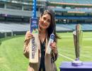 Kareena bats for the women's cricket team!