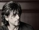 Shah Rukh Khan turns 28 again!