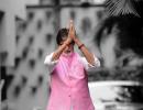 Doctors tell Amitabh not to meet fans