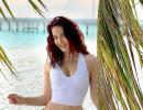 PIX: Elli AvrRam's HOT Maldives vacation