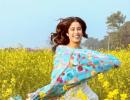 Janhvi Kapoor gets playful in the khet!