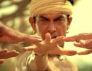 25 SPECTACULAR frames of Lagaan