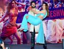 Seen Kriti-Varun's Thumkeshwari Dance?