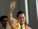 Sonia Gandhi calls for gold import duty cut