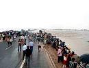 Flood batters AP, Karnataka; 194 dead