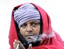 Majority of Indians favour ban on smoking