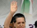 Sonia speaks on Kashmir, Ayodhya; mum on Adarsh