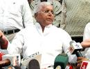 Fight Bihar polls against Rabri, angry Lalu tells Nitish