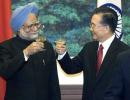 Dr Singh, Chinese PM discuss border row, JK visas