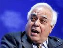 New IIT entrance test format to stay for 2013: Sibal