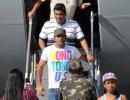 Shahid, Dhoni check out fighter aircraft at Aero India