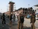 BJP men try in vain to hoist flag at Lal Chowk