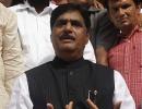 Will BJP sort out issues with Munde on Sunday?