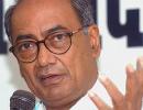 'Ramdev treatment' for Anna if he fasts: Digvijay