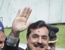 Contempt of court: Demand for Gilani's resignation grows