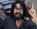 With nobody listening, cartoonist Aseem Trivedi ends fast