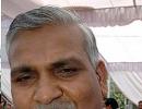 BJP gives CBI raid on Kushwaha political hue