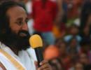 God NOT in 99 names or 1000 idols: Sri Sri in Pak