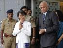 Suu Kyi arrives in India on a week's visit