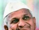 Hazare backs Maharashtra farmers' stir as tension simmers 