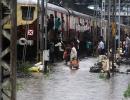 Heavy rains lash Mumbai suburbs, many stranded