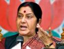 Sushma in B'luru: Why would anyone vote for Congress?