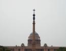 Manmohan seeks wisdom at Raisina Hills