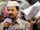 Youth slits wrist at Kejriwal's janta durbar to show support