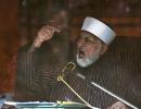 Qadri suspends talks with Pakistan government