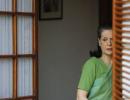 Cong leaders meet Sonia on Jharkhand govt formation