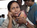 Mamata calls YSR's wife; Congress, TDP worry