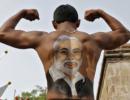 Modi supporters protest outside Advani's residence