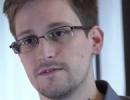 Snowden in Moscow airport, Russia won't hand him over to US