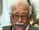 Khoso sworn in as Pakistan's caretaker prime minister