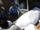 Pak hands over Sarabjit's body to Indian officials 