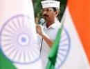 Man throws black paint on Kejriwal during press conference