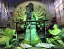 PHOTOS: Kolkata gears up for Durga Pujo