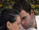 Sonia asked Rahul to oppose ordinance, says Advani in blog