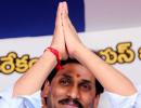 Jagan fasts for united Andhra, claims Sonia paving Rahul's PM path