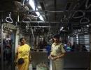 'Shortage of cops to guard women compartments in Mumbai'