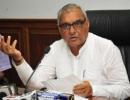 Hooda jeered by hostile crowd in Modi's presence