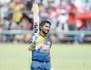 Sangakkara century lifts Sri Lanka to win over England