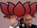 Advani praises Modi but cautions against over confidence