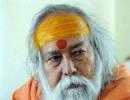 Dwarka seer fumes over 'Har Har Modi' slogan; complains to RSS