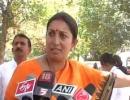 Smriti Irani forces Priyanka aide out of Amethi poll booth